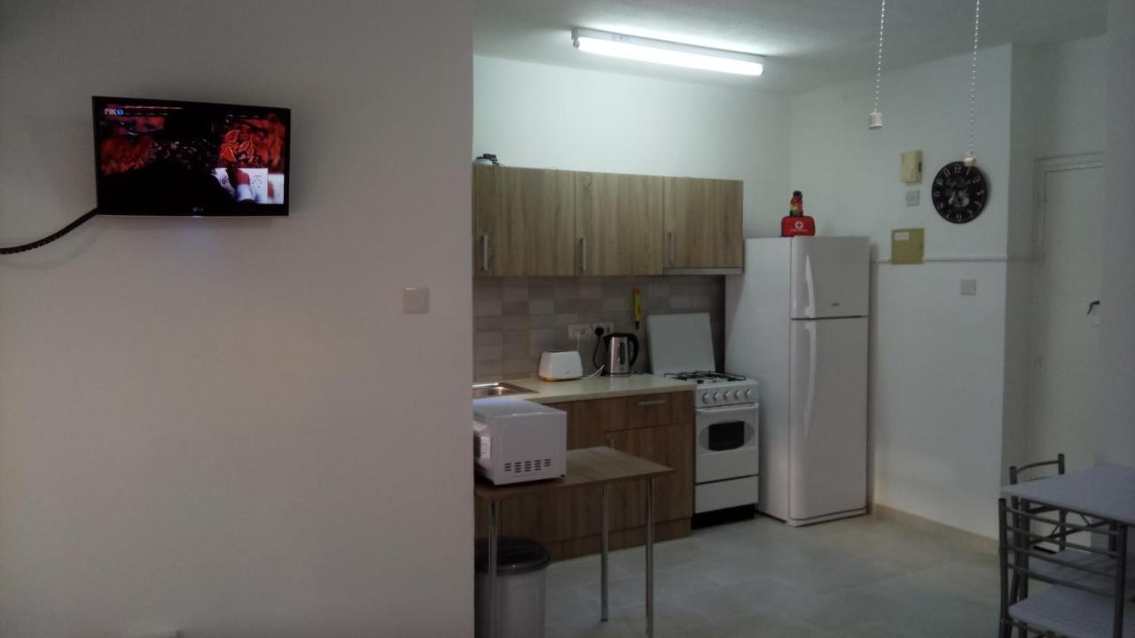 Lca4 Flat For You Apartment Larnaca Ngoại thất bức ảnh